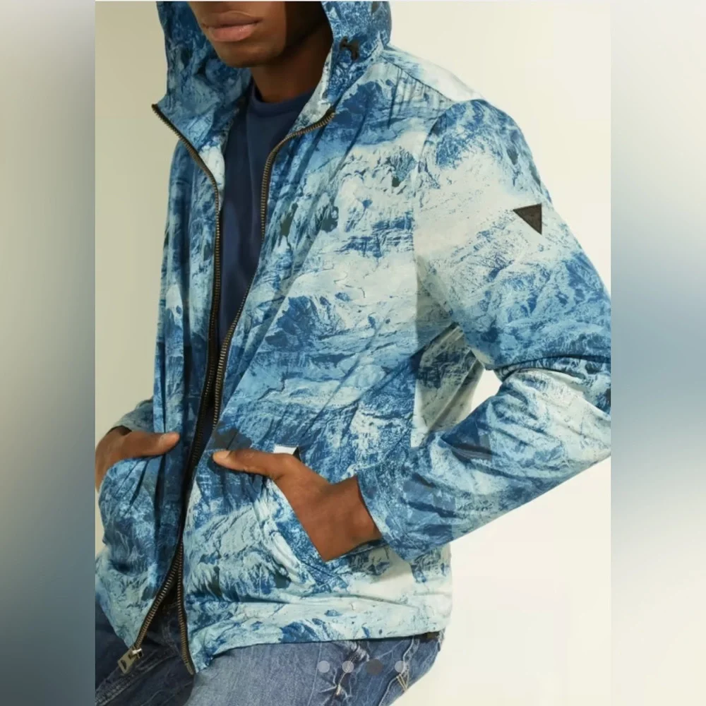 NWT Guess Men’s Mountain Printed Nylon Jacket